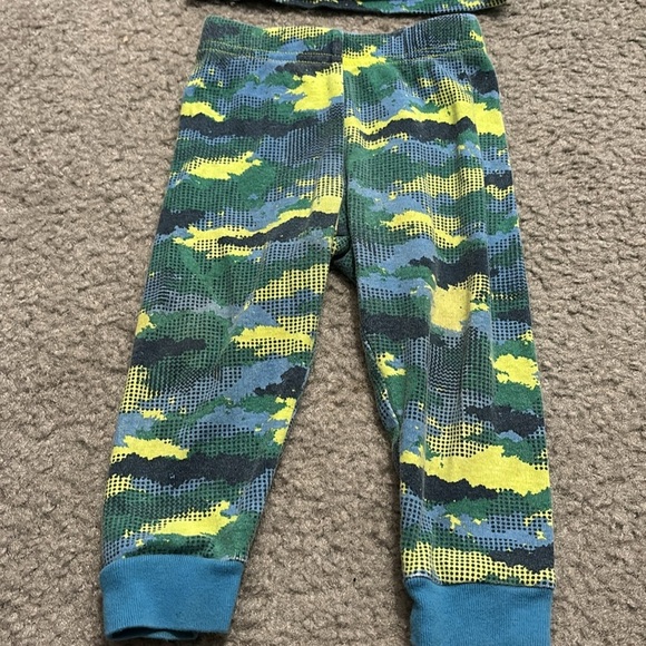 Camouflage Pajamas size 12 months - Picture 4 of 6